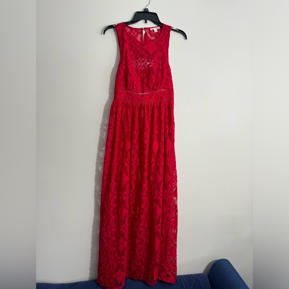 Miami from Francesca’s small red lace dress